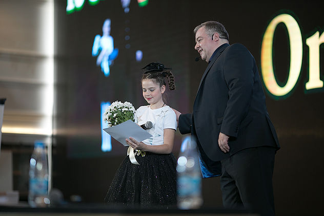 Профсоюз оплатил год обучения вокалу дочери участников ПСПФНР Профсоюз оплатил год обучения вокалу дочери участников ПСПФНР